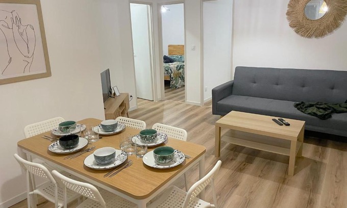 Saintes Apartment | ღ Le Saintois Au cœur de ville, Spacieux & Wifi