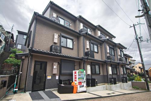Sannenzaka Ninenzaka Apartment | 清水三年坂 Home in Kyoto