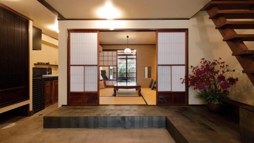 Nakagyo Ward House | 空雪 Kyoto-Group&Family Stay