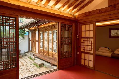 Samcheong-dong Apartment | 앙니드 공이안 관광지 가까운 평지 독채 한옥 스테이Korea hanok