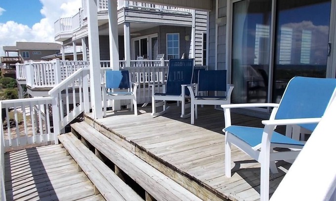 Sunset Beach House | 026W Belle Vue by Sunset Vacations