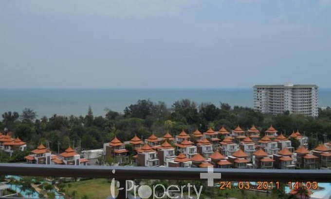 Hua Hin Apartment | 062 Boat House 1br beachfront