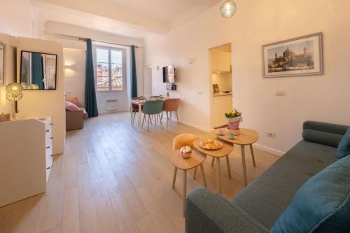 Old Town Apartment | 06A3 - Lovely apartment in the heart of old Nice