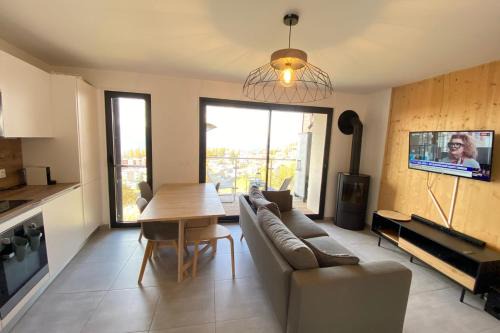 Valberg Apartment | 06CI Beautiful T2 apartment with terrace - Valberg