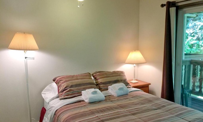Glacier House | 09 - Snowline Lodge