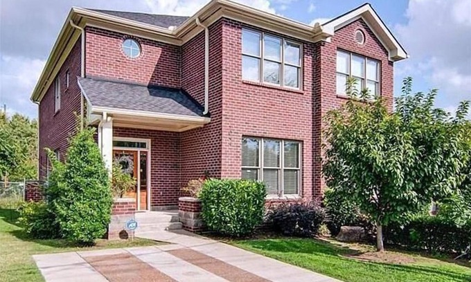Hope Gardens House | 1.0 mile to Broadway, 1.2mi Topgolf, 1.4mi Music City Center, 2.4mi Vanderbilt