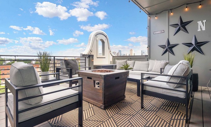 Buena Vista House | 1.5 Miles to DT | Speakeasy | Poker | City Views