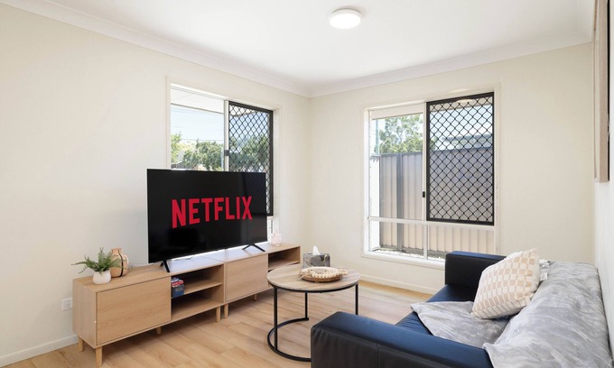 Acacia Ridge Apartment | 1 Bdr Apt! Kitchen! Undercover Parking! 12AS1