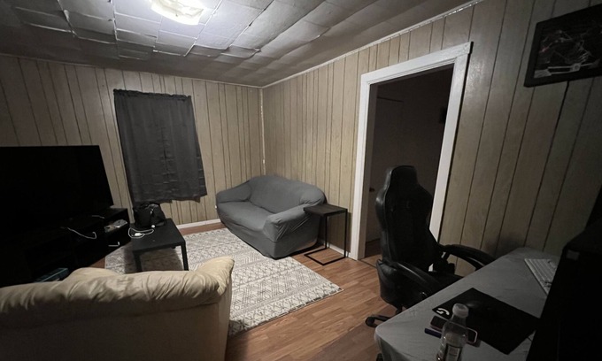 Spring Hill Apartment | 1 bed 1 bath rental unit