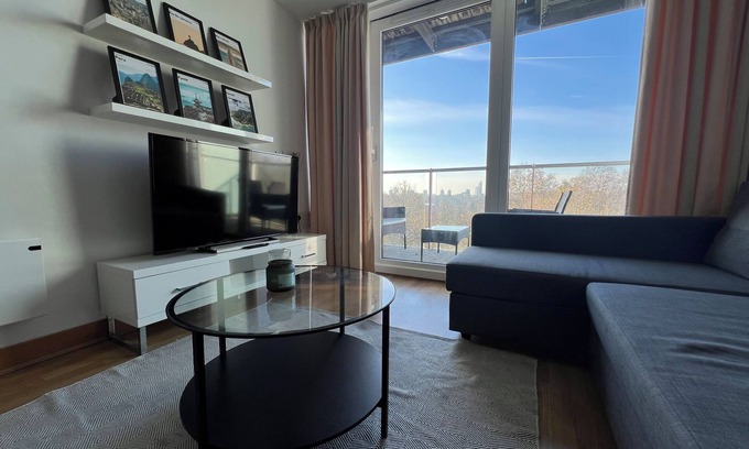 Queenstown Apartment | 1 Bed by the London Battersea Power