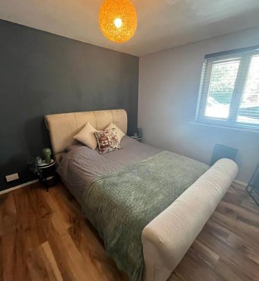 Elmbridge Apartment | 1 Bed Flat - Walton-on-Thames