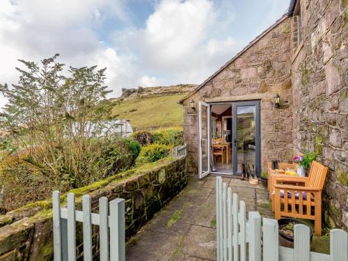 Quarnford House | 1 Bed in Flash 74351