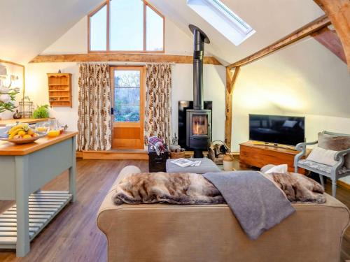 Loxwood House | 1 Bed in Loxwood 90733
