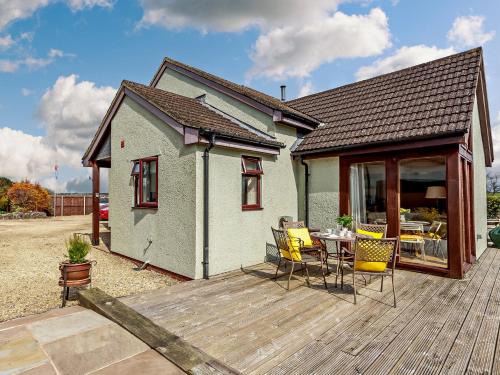 Lydney Apartment | 1 Bed in St Briavels 73584