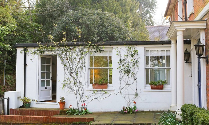 Frant Cottage | 1 bedroom accommodation in Frant, Tunbridge Wells