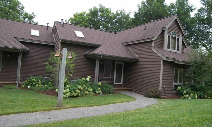 The Galena Territory House | 1 Bedroom, 2 bath townhouse in The Galena Territory.