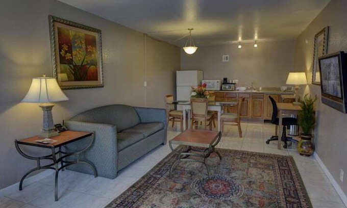 Vero Beach Apartment | 1 Bedroom 803287 by Houzlet