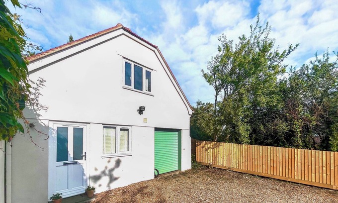 Pulham Cottage | 1 bedroom accommodation in Sturminster Newton