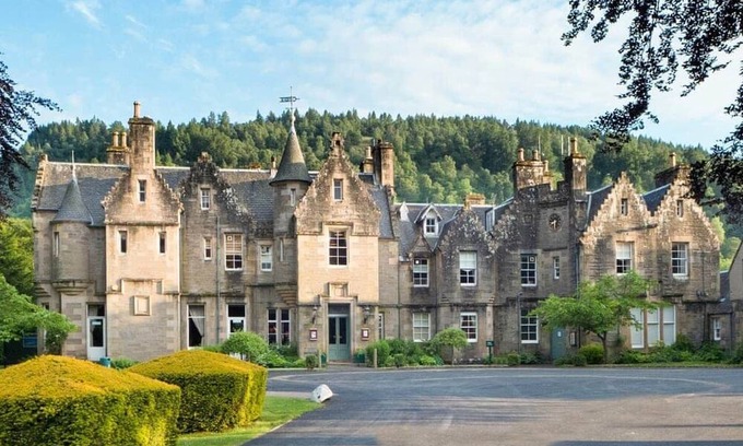 Birnam Ski Chalet | 1 bedroom accommodation in Birnam by Dunkeld