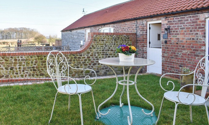 Scruton Cottage | 1 bedroom accommodation in Scruton, near Northallerton