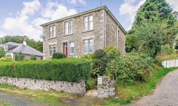 Tighnabruaich Cottage | 1 bedroom accommodation in Tighnabruaich