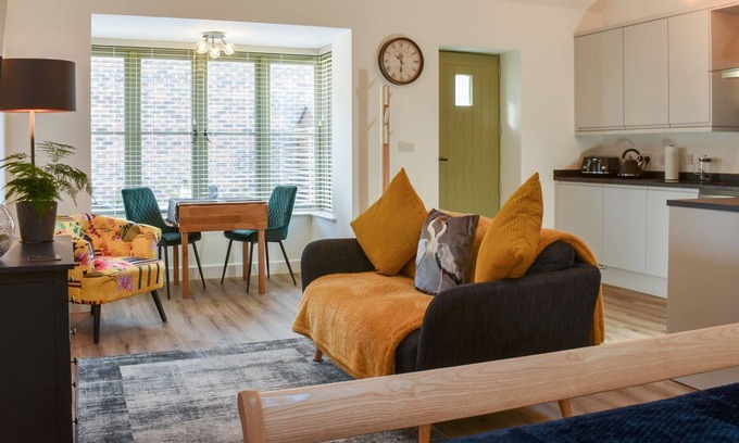 Boxgrove Cottage | 1 bedroom accommodation in Chichester
