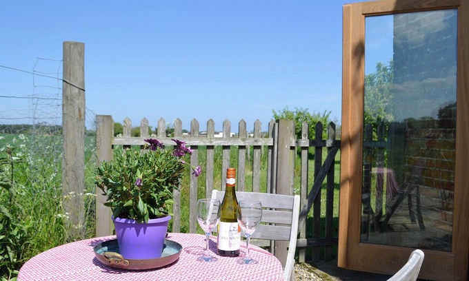 Hinton Cottage | 1 bedroom accommodation in Hinton, near Saxmundham