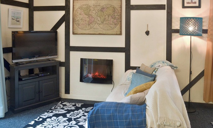 Pen-y-sarn Cottage | 1 bedroom accommodation in Pen-y-Sarn, near Amlwch