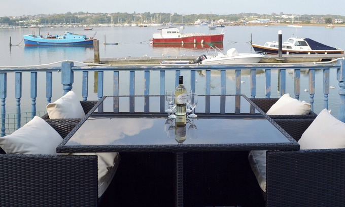 Bembridge Cottage | 1 bedroom accommodation in Bembridge, near Brading
