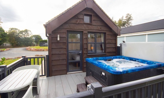 Jedburgh Cabin | 1 bedroom accommodation in Jedburgh