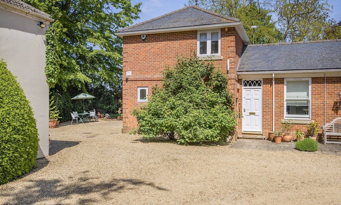 Spalding Cottage | 1 bedroom accommodation in Wykenham, near Spalding