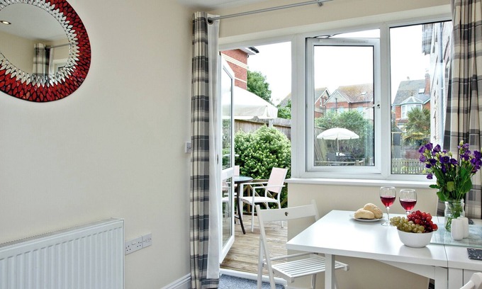 Weymouth Apartment | 1 bedroom accommodation in Weymouth