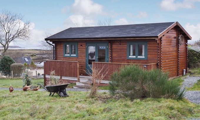 Breakish Cottage | 1 bedroom accommodation in Breakish near Broadford, Isle of Skye