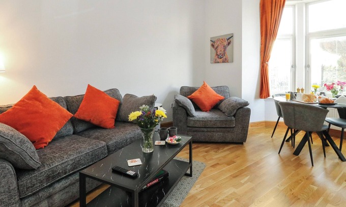 Kilmun Cottage | 1 bedroom accommodation in Dunoon