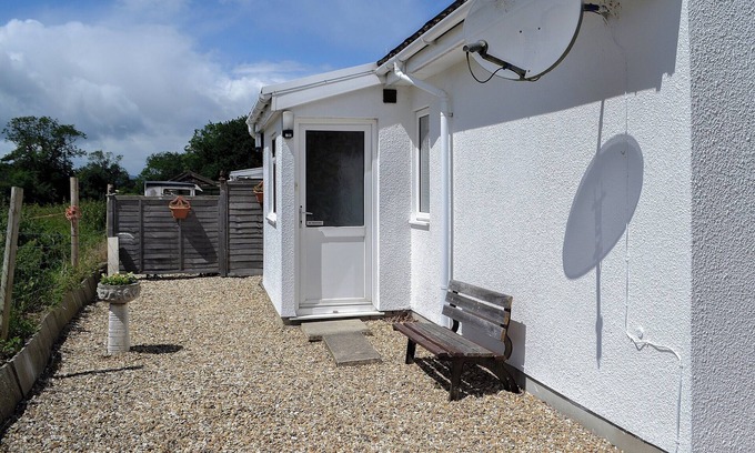 Isle Brewers Cottage | 1 bedroom accommodation in Isle Brewers, near Taunton
