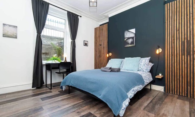 Central Aberdeen Apartment | 1 Bedroom Apartment-Free Parking