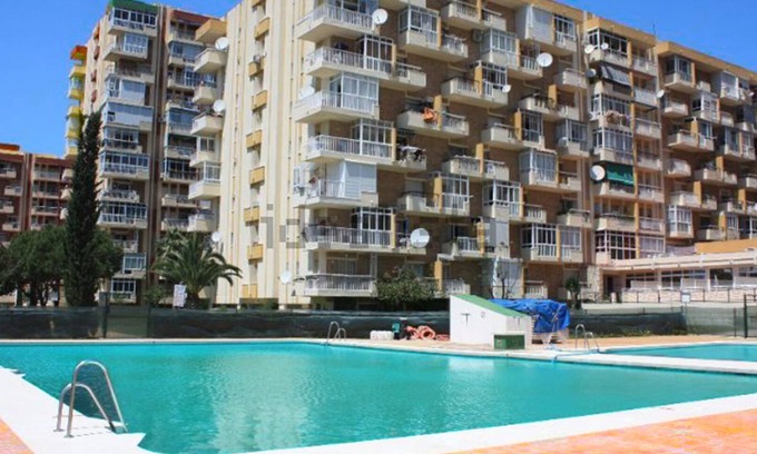 Benalmadena Costa Apartment | 1-bedroom apartment, sea view, city center, next to beach and train station