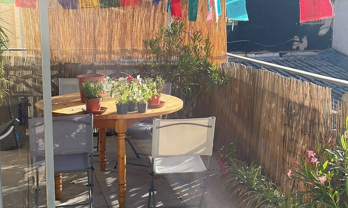 Pezenas Apartment | 1 Bedroom Apartment in Pezenas