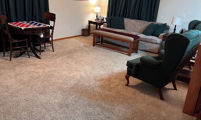 Nowata Apartment | 1 Bedroom apartment nCharming home in Nowata with WiFi nPrivate pull in garage