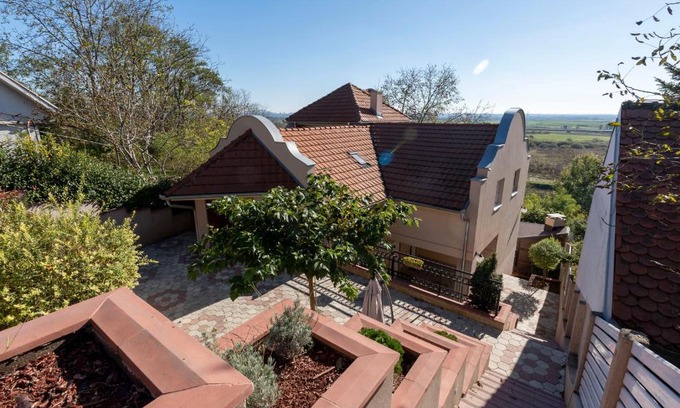 Surcin Apartment | 1-bedroom apartment near airport