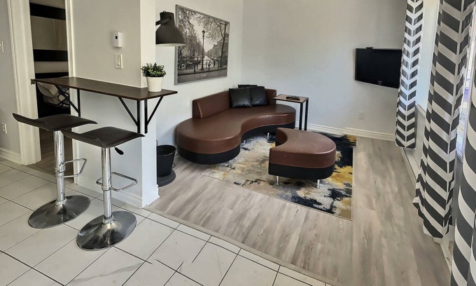 Hull Apartment | 1-Bedroom apt only 5 min from Downtown Ottawa