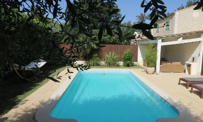 Saint-Victor-la-Coste Bed & Breakfast | 1 Bedroom Bed & breakfast in ST VICTOR LA COSTE