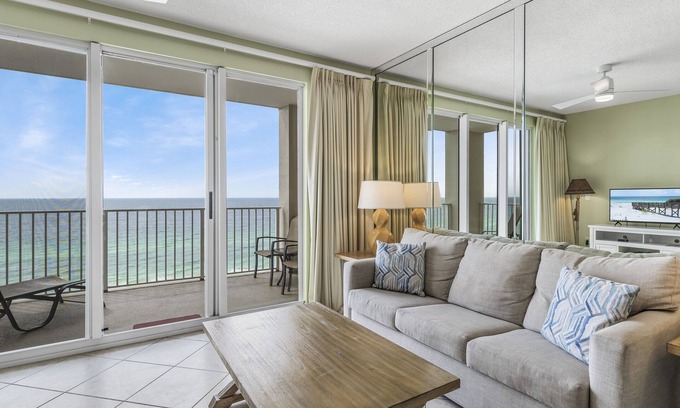 Miramar Beach Condo | 1 Bedroom Beachfront Condo Sleeps 6