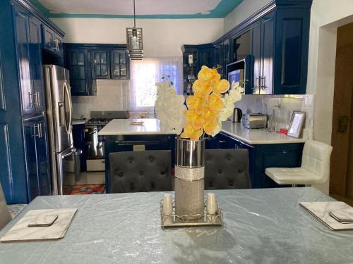 Porus House | 1 Bedroom Blissful Retreat - A C & Private Garden