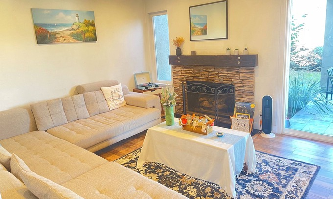 Mission Viejo Apartment | 1 bedroom Condo indoor fireplace + Great Views