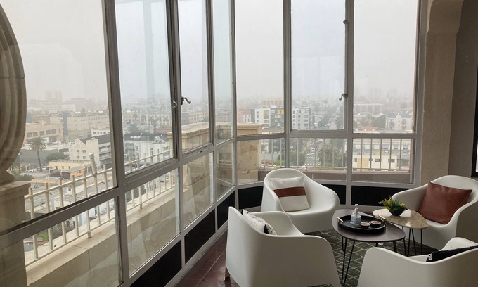 East Village Condo | 1-bedroom condo in Long Beach with 2 private patios.