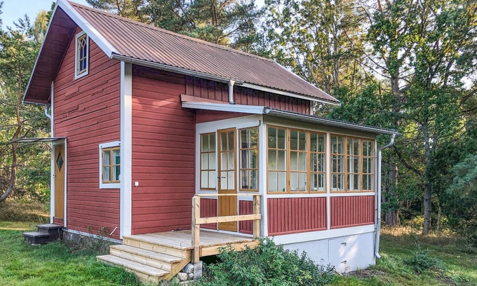 Vikbolandet House | 1 bedroom cozy home in Vikbolandet