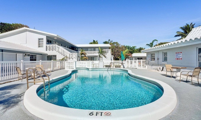 Pompano Beach Condo | 1-Bedroom ground floor escape in Pompano Beach!