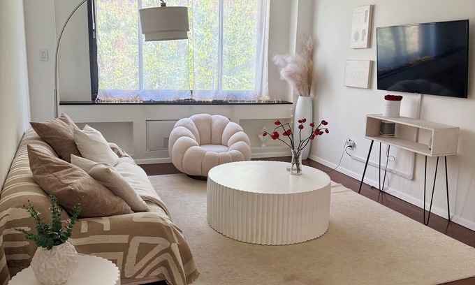 Financial District Apartment | 1 bedroom in Battery Park. Close to nature, WSH and anything in the city