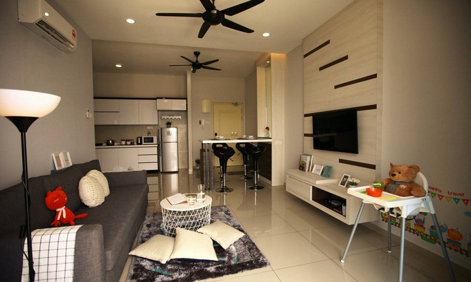 Malacca City Condo | 1 bedroom luxury condo. 1 to 7 guests, 3 beds, 1 sofa bed, 1 bathroom, living